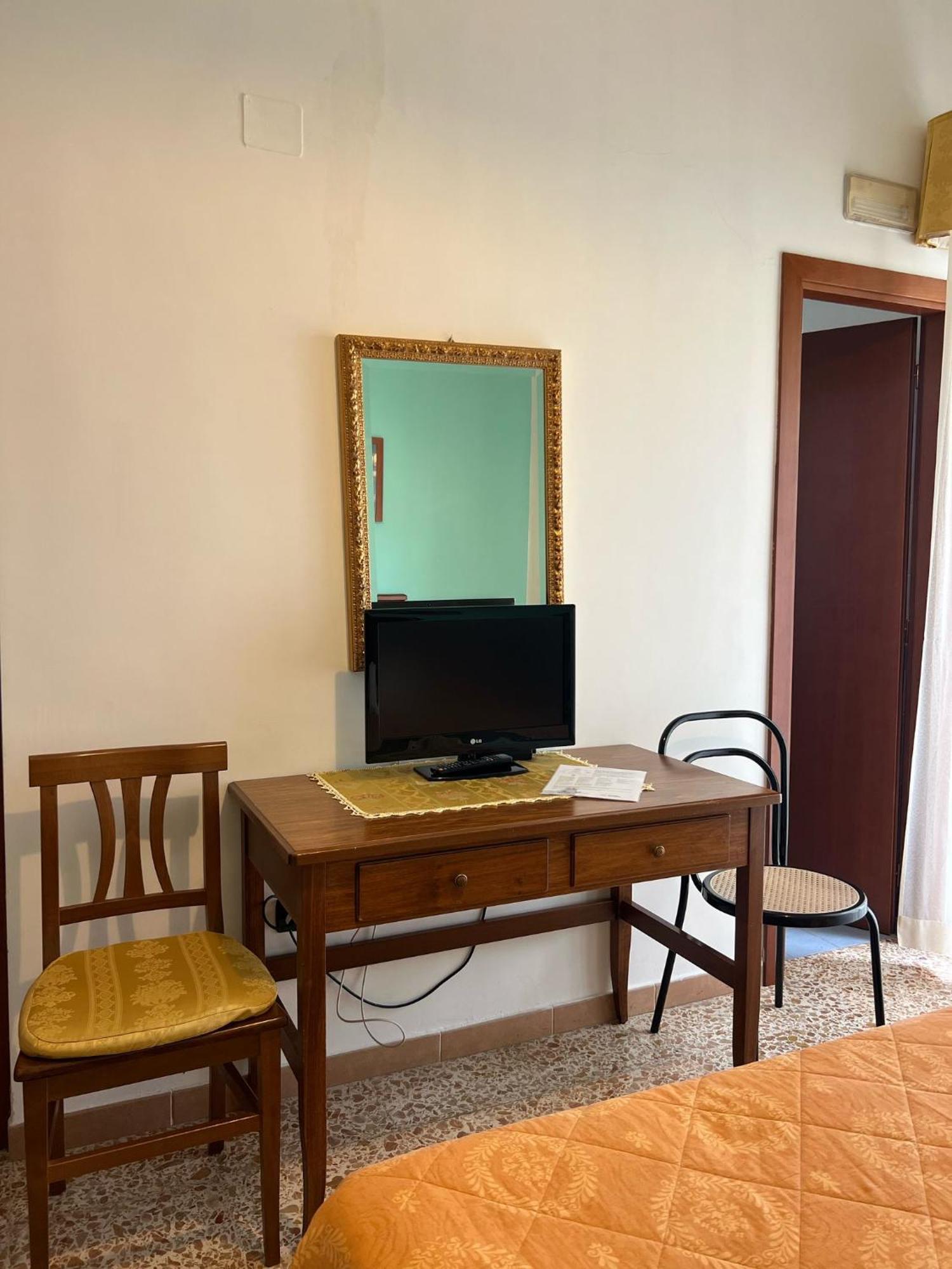 Hotel Mazzocca การามานิโก แตร์เม ภายนอก รูปภาพ